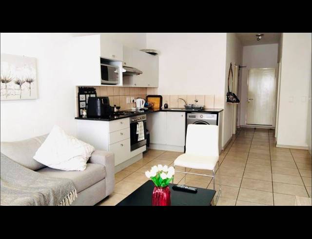 2 BEDROOM APARTMENT FOR SALE IN FERNDALE